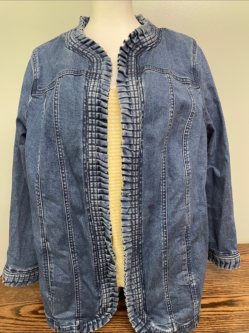 Women's Blue Denim Ruffle-Trim Jacket Size OX (14/16).